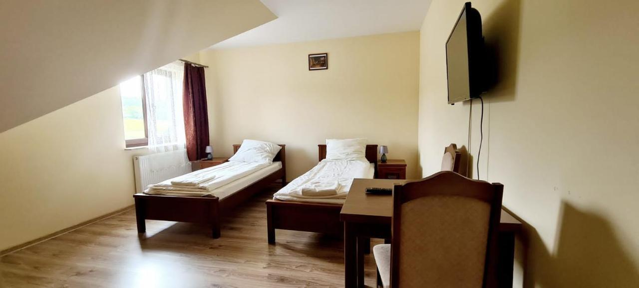 Gosciniec Na Stoku Pokoje 2,3,4 Osobowe, Cisza, Spokoj, Widok Na Stok Narciarski, Lasy, Laki Bobliwo Esterno foto