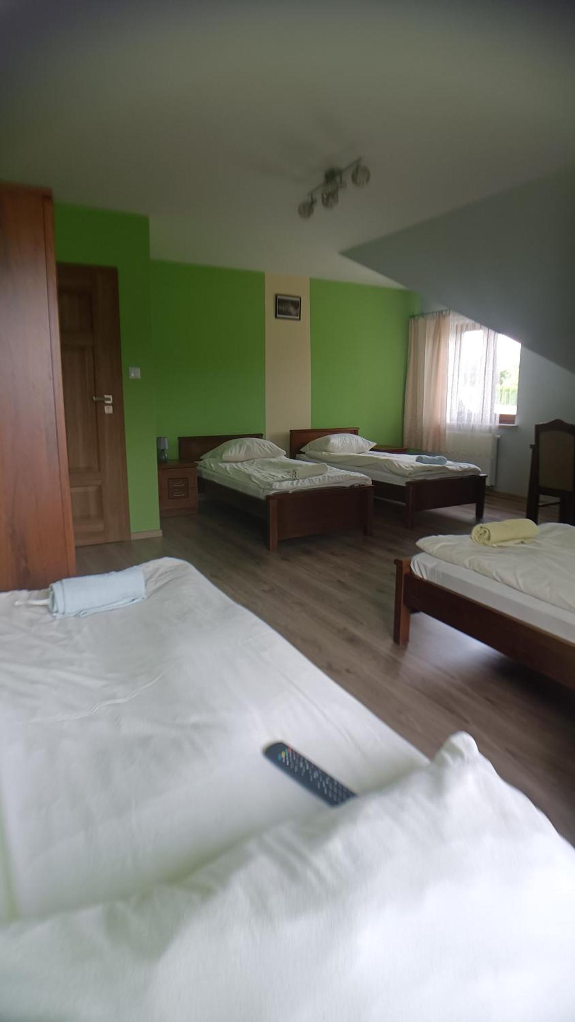 Gosciniec Na Stoku Pokoje 2,3,4 Osobowe, Cisza, Spokoj, Widok Na Stok Narciarski, Lasy, Laki Bobliwo Esterno foto